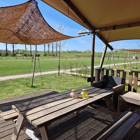 De Hazelaarshof Luxe Glampingtent Bij Natuurgebied De Millingerwaard Kekerdom Esterno foto