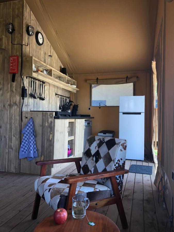 De Hazelaarshof Luxe Glampingtent Bij Natuurgebied De Millingerwaard Kekerdom Esterno foto