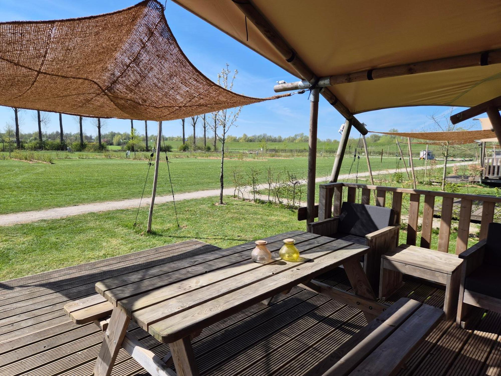 De Hazelaarshof Luxe Glampingtent Bij Natuurgebied De Millingerwaard Kekerdom Esterno foto
